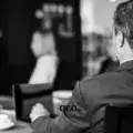 La nueva autoridad del CEO no está en hacer: está en nombrar